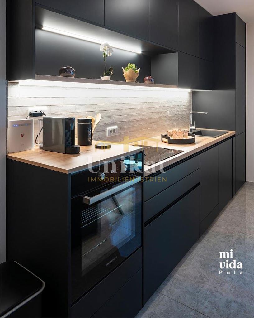 Stanovanje v prvem vrsti ob morju - 3 spalnice